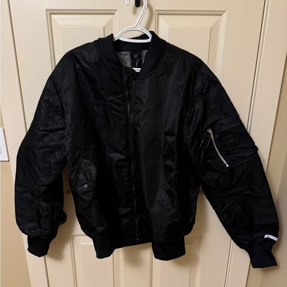 Black Bomber Jacket size L NWT - Picture 3 of 8